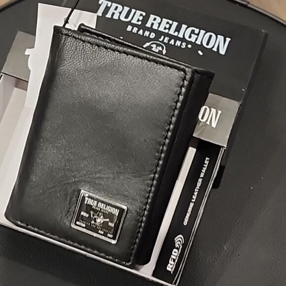 True Religion Cassius Wallet - Picture 7 of 9